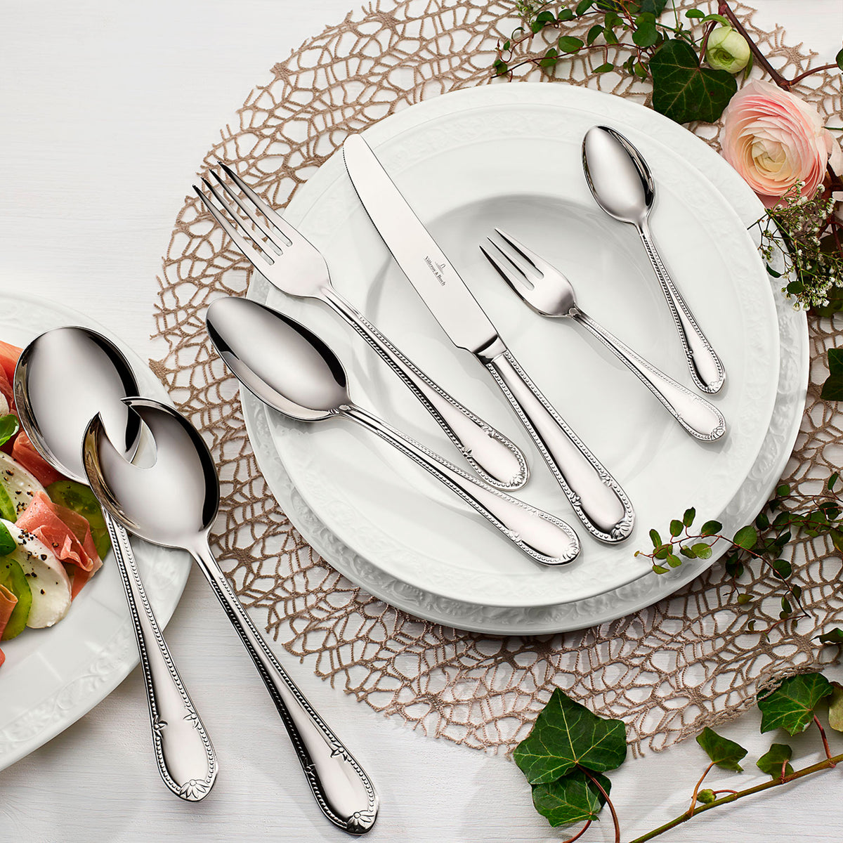 Mademoiselle 64-piece flatware set