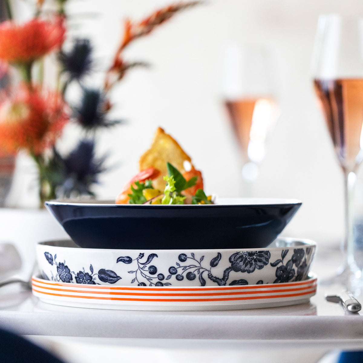 La Boule Dinnerware set