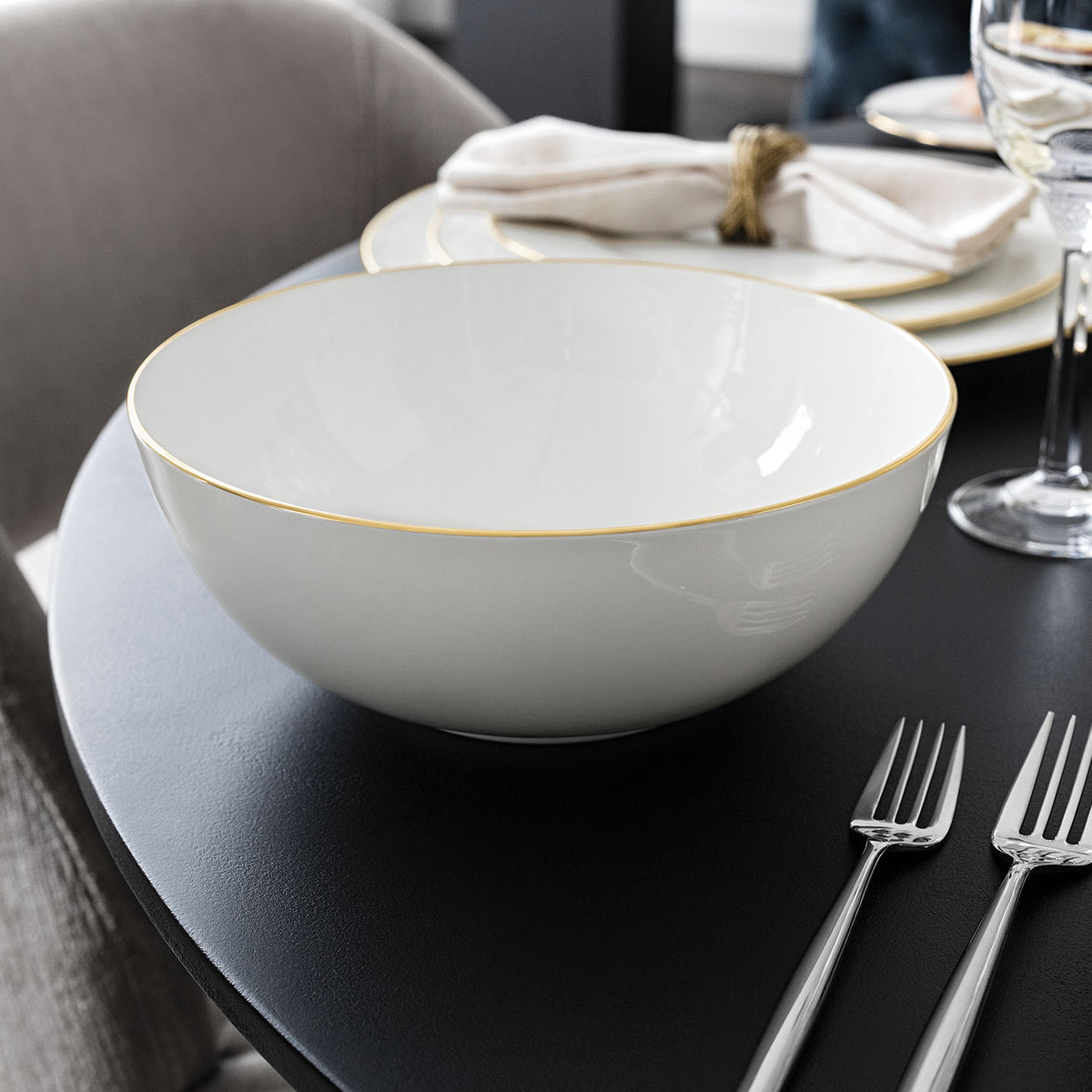 Anmut Serving Bowl