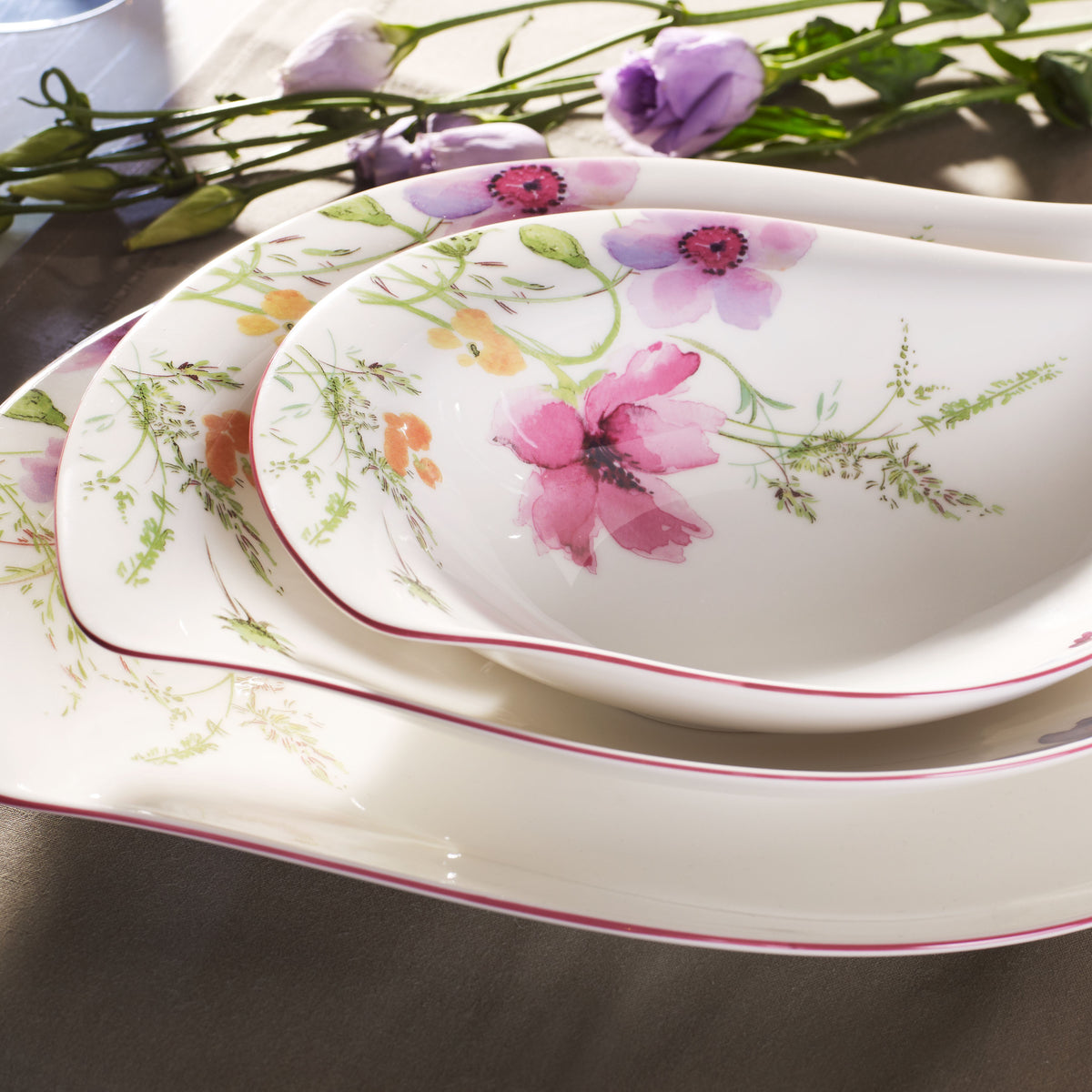 Mariefleur Serving Bowl