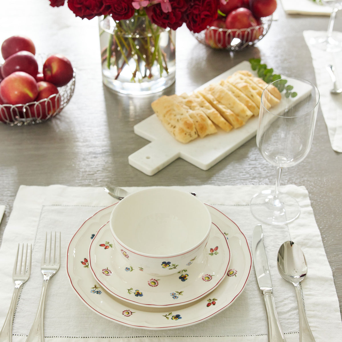 Petite Fleur Dinnerware set