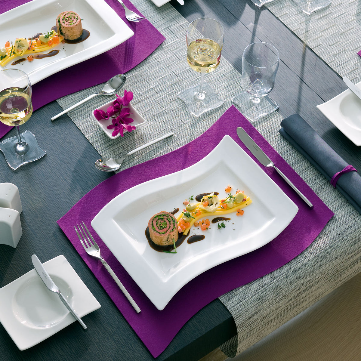 NewWave Serving/ Under Plate