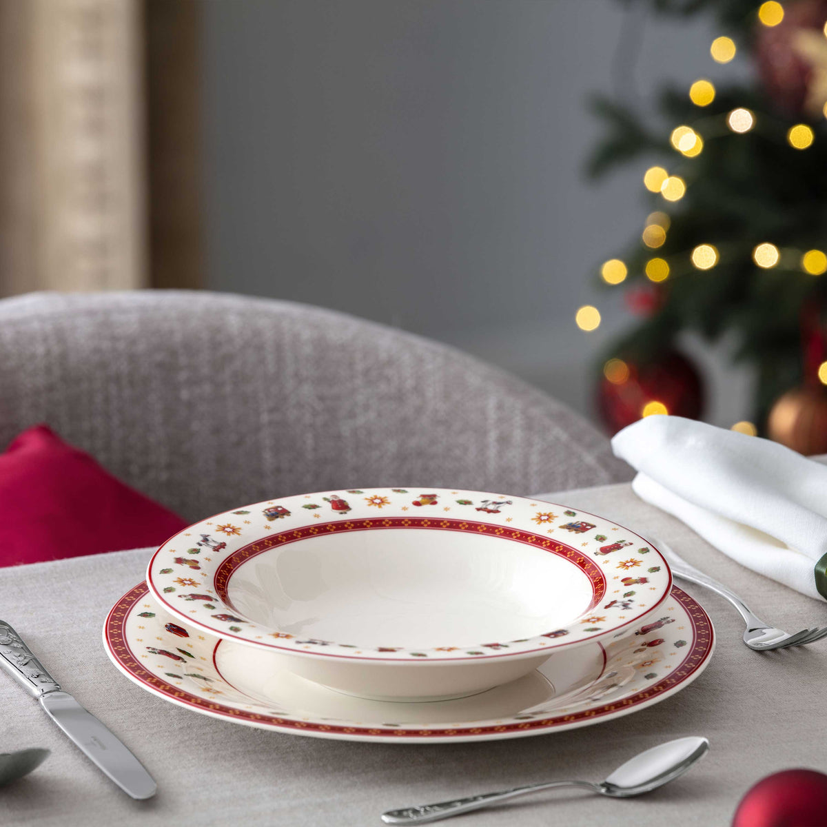 Toy's Delight Soup bowl