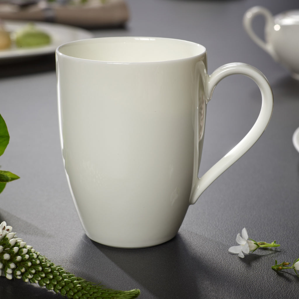 Anmut Mug