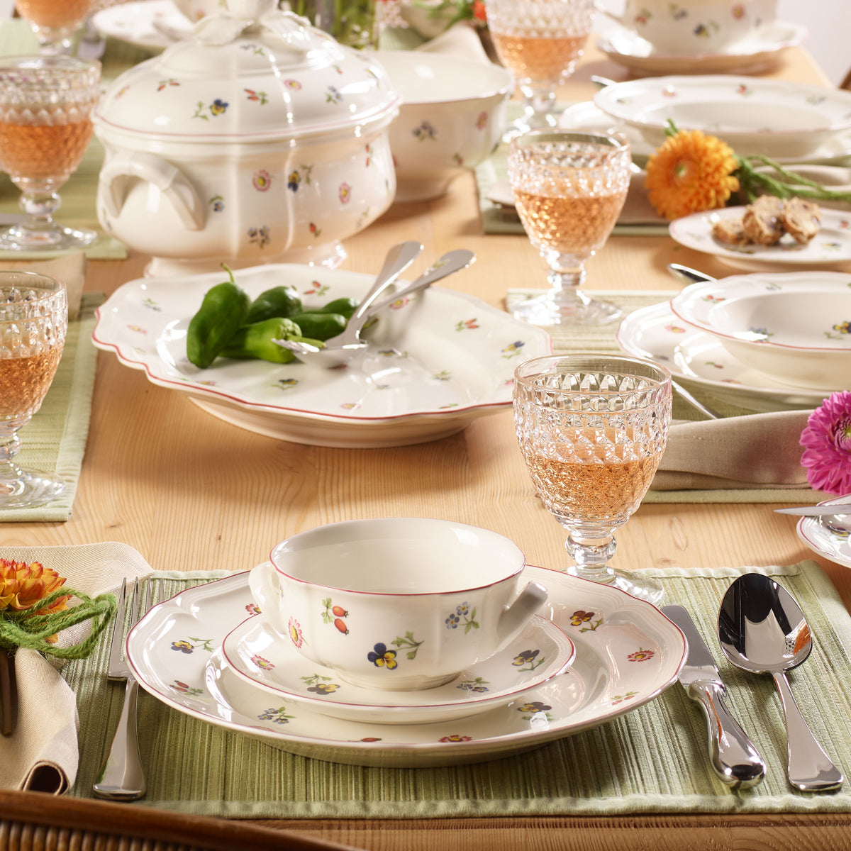 Petite Fleur Appetizer/ Dessert Bowl