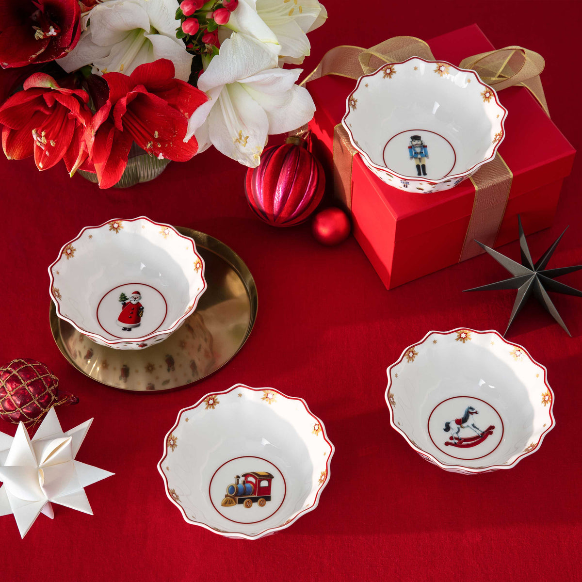Toy's Delight Bowl set