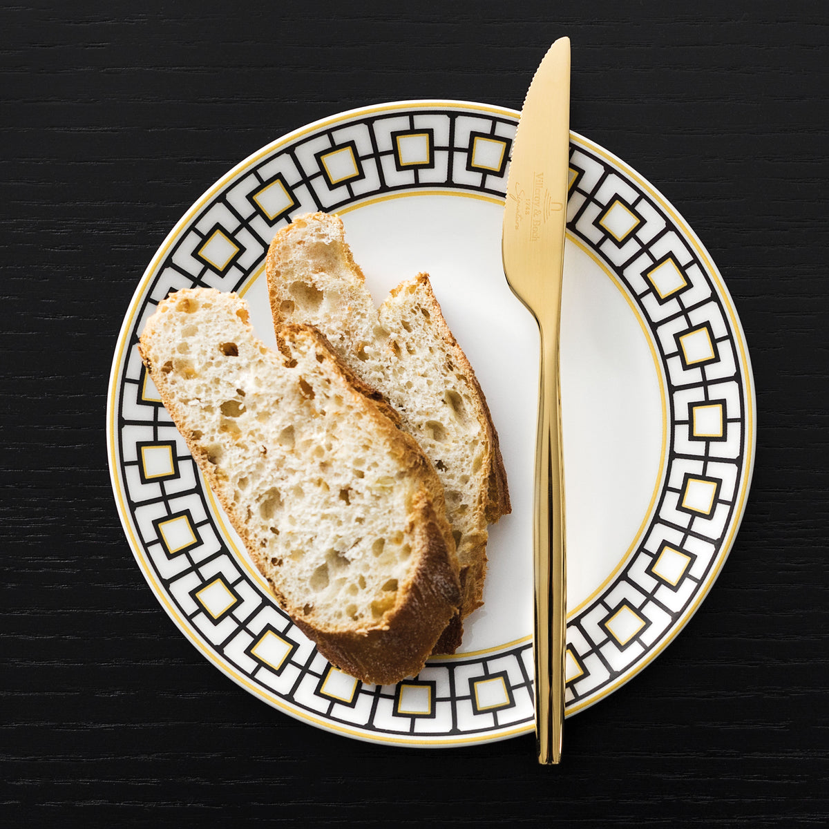 MetroChic Appetizer/ Bread Plate
