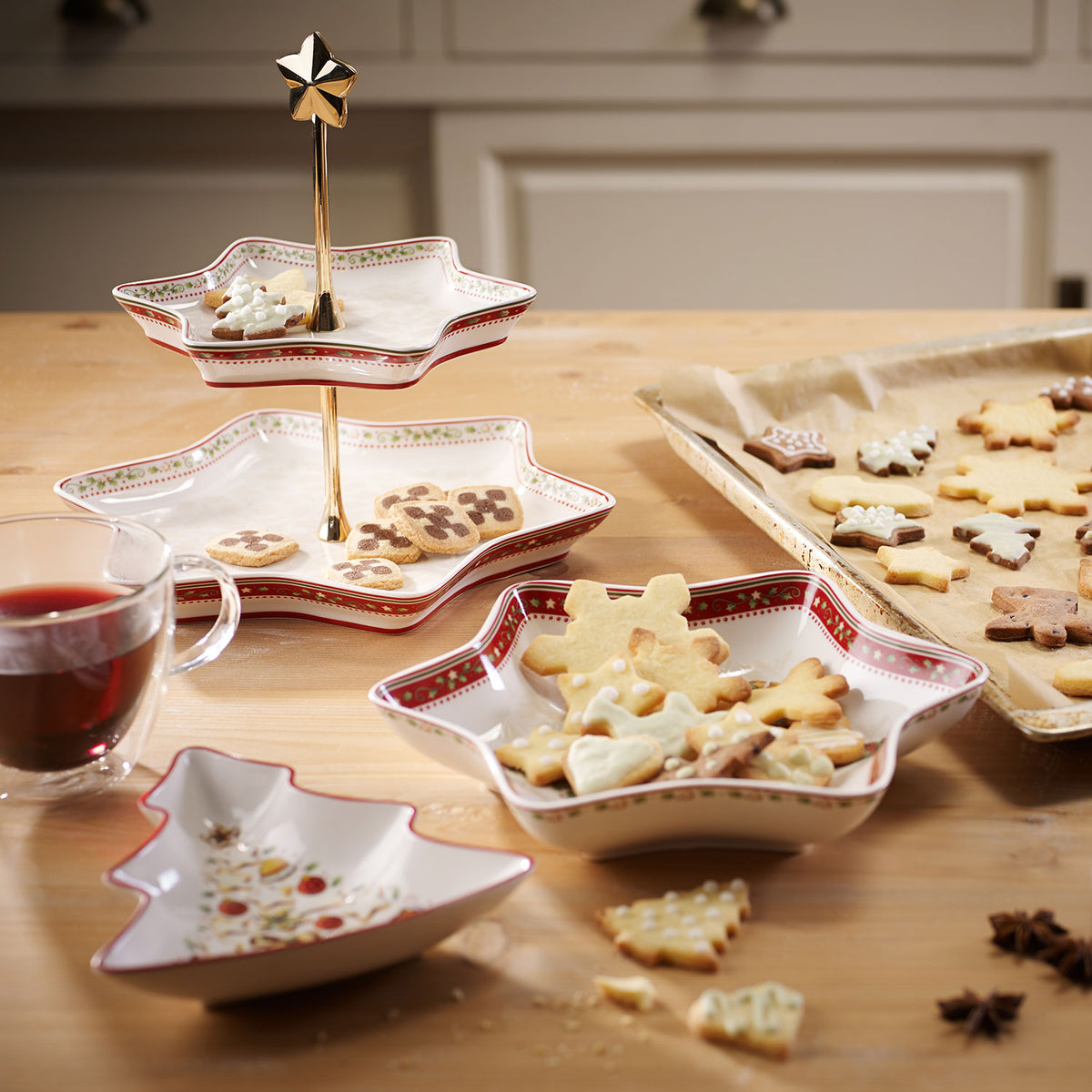Winter Bakery Delight 3 Tier Stand