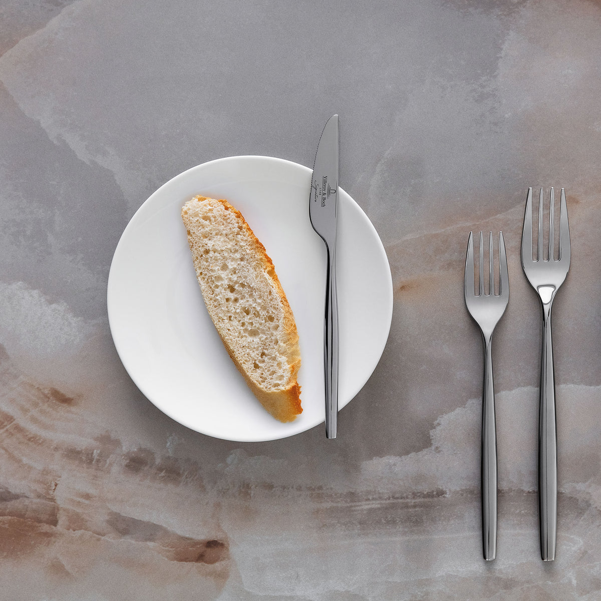 MetroChic Appetizer/ Bread Plate