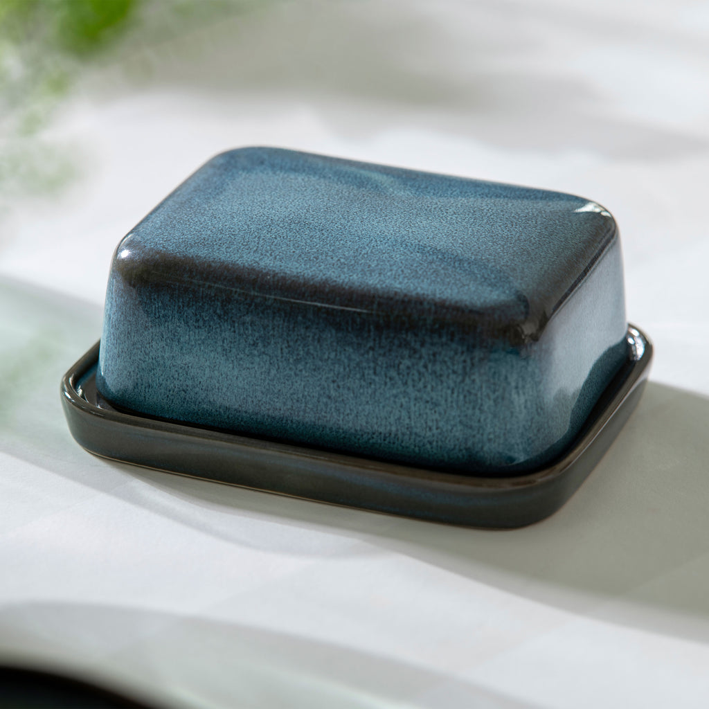 Lave Covered butter dish