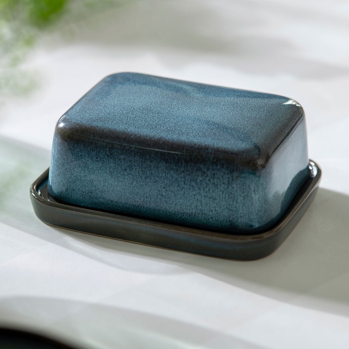 Lave Covered butter dish