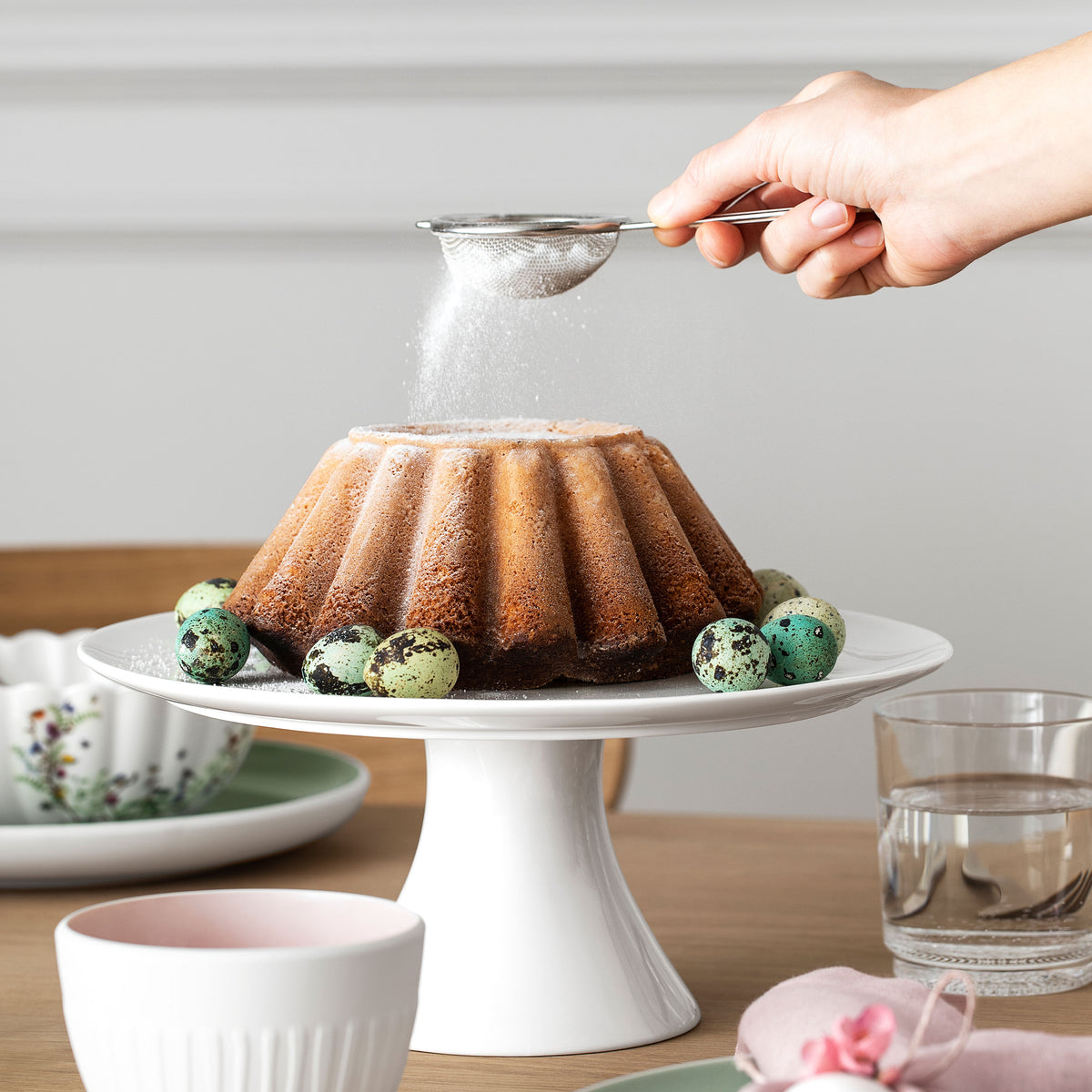 For Me Cake stand