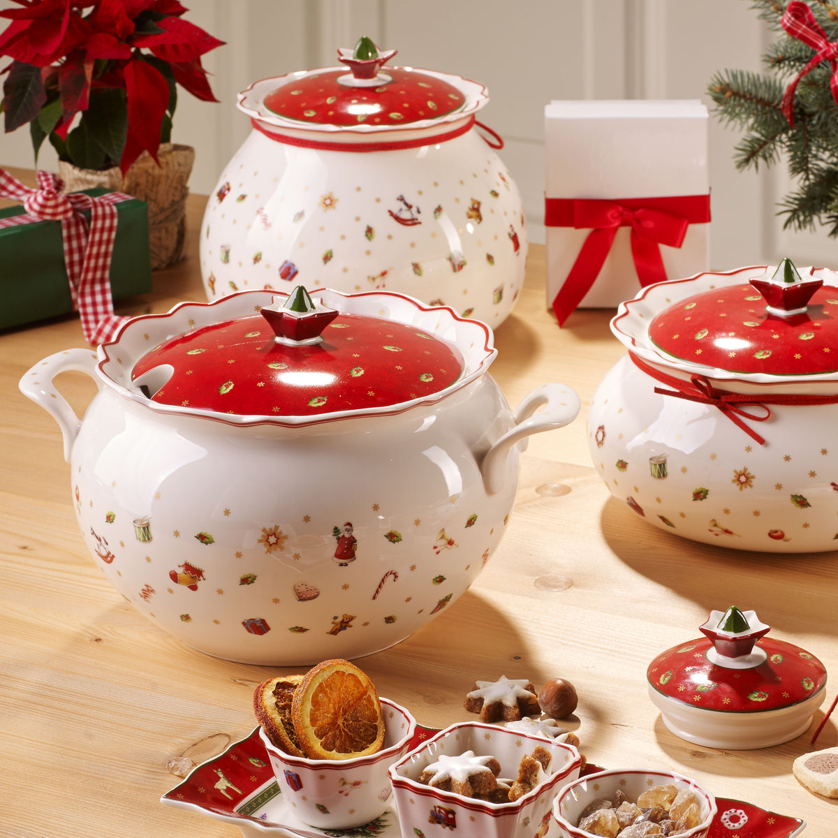 Toy's Delight Tureen