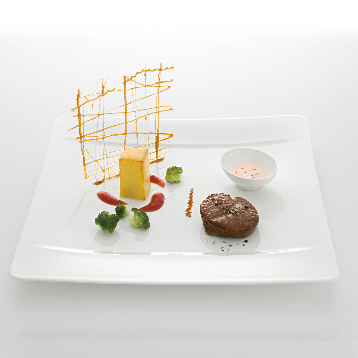 Modern Grace Dinner plate