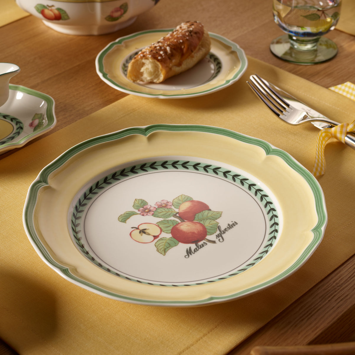 French Garden Dinner plate