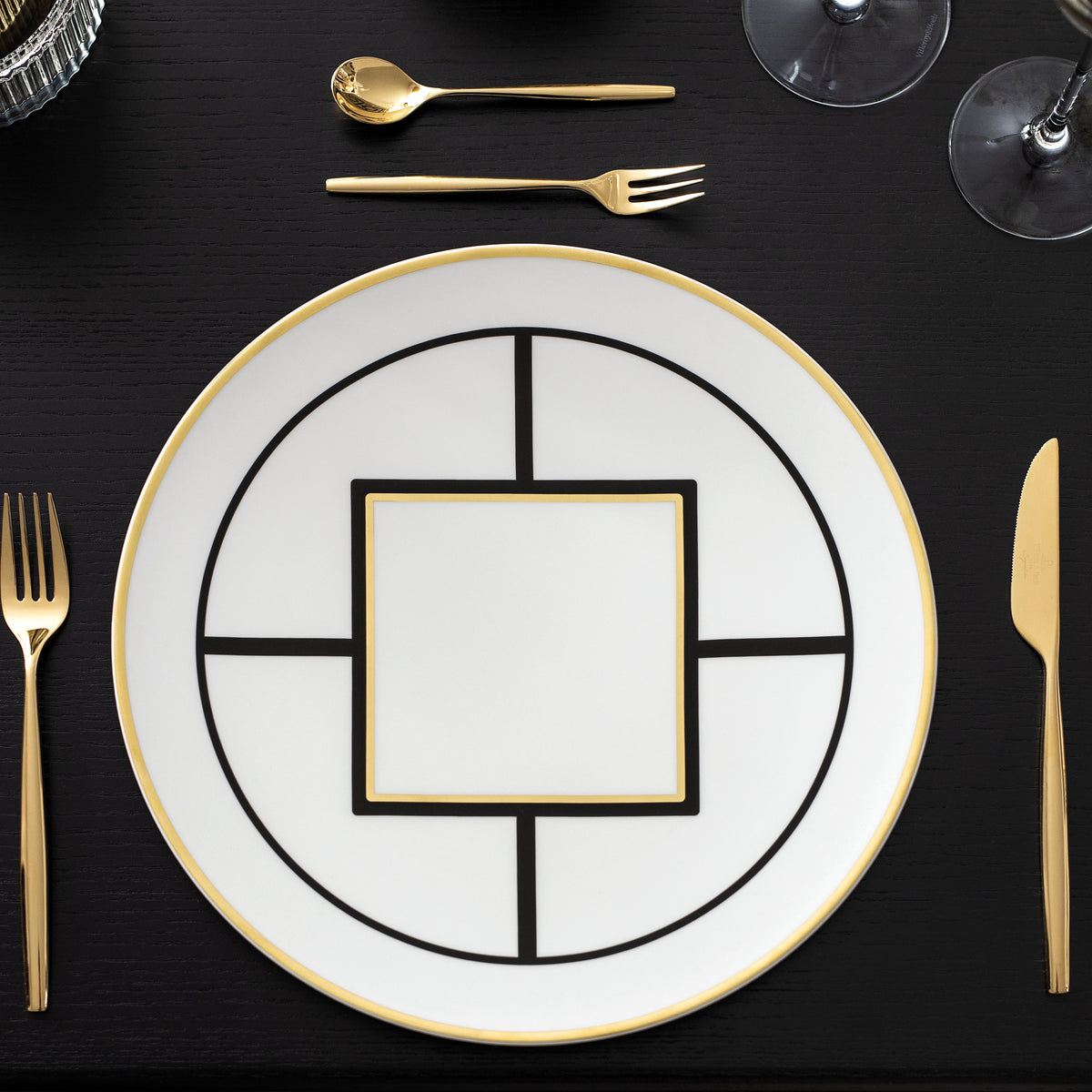 MetroChic Serving/ Under Plate