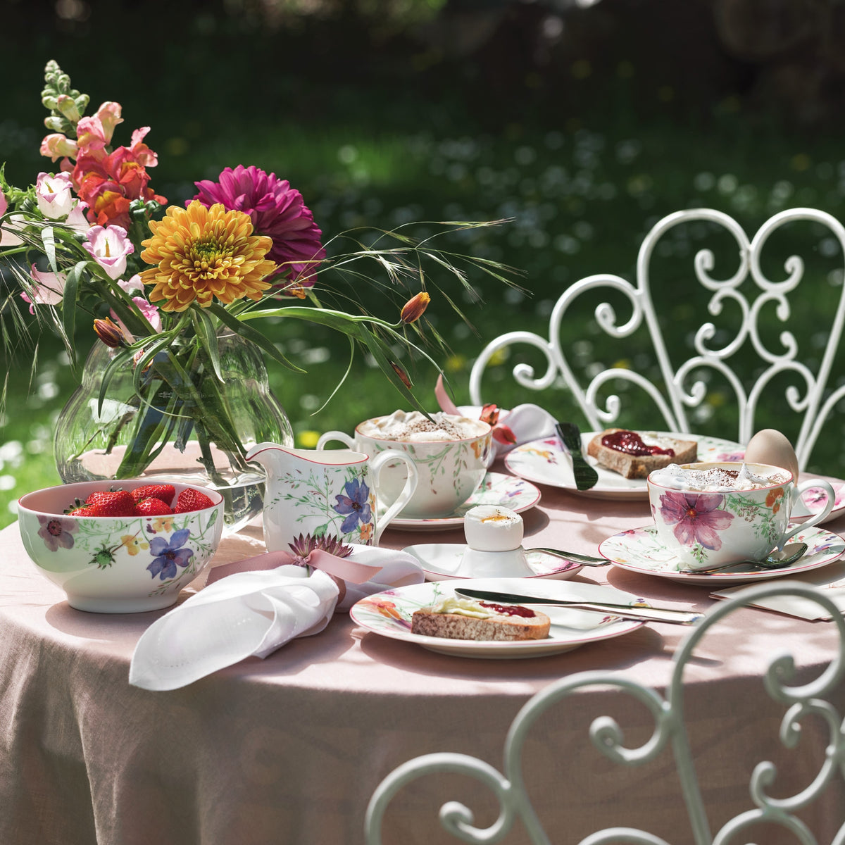 Mariefleur Dinnerware set