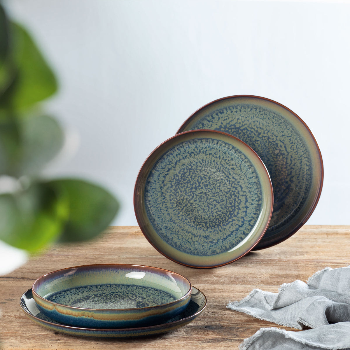 Crafted Dinnerware set