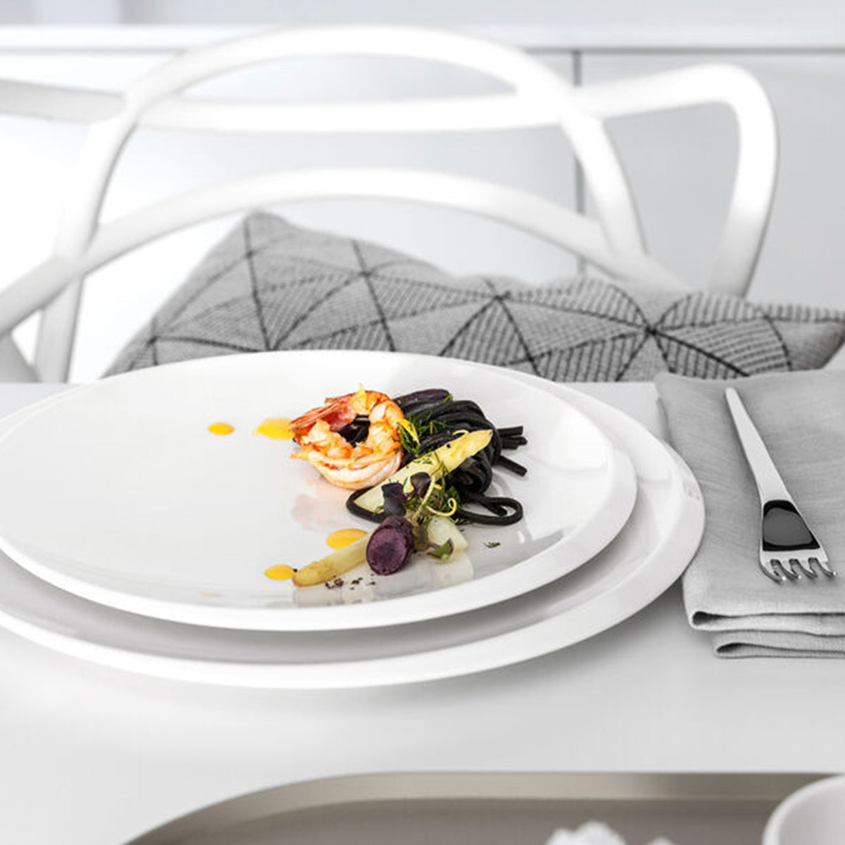 NewMoon Dinnerware set