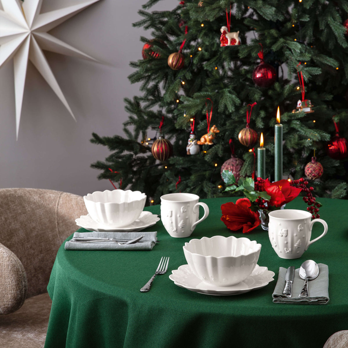 Toy's Delight Royal Classic Dinnerware set
