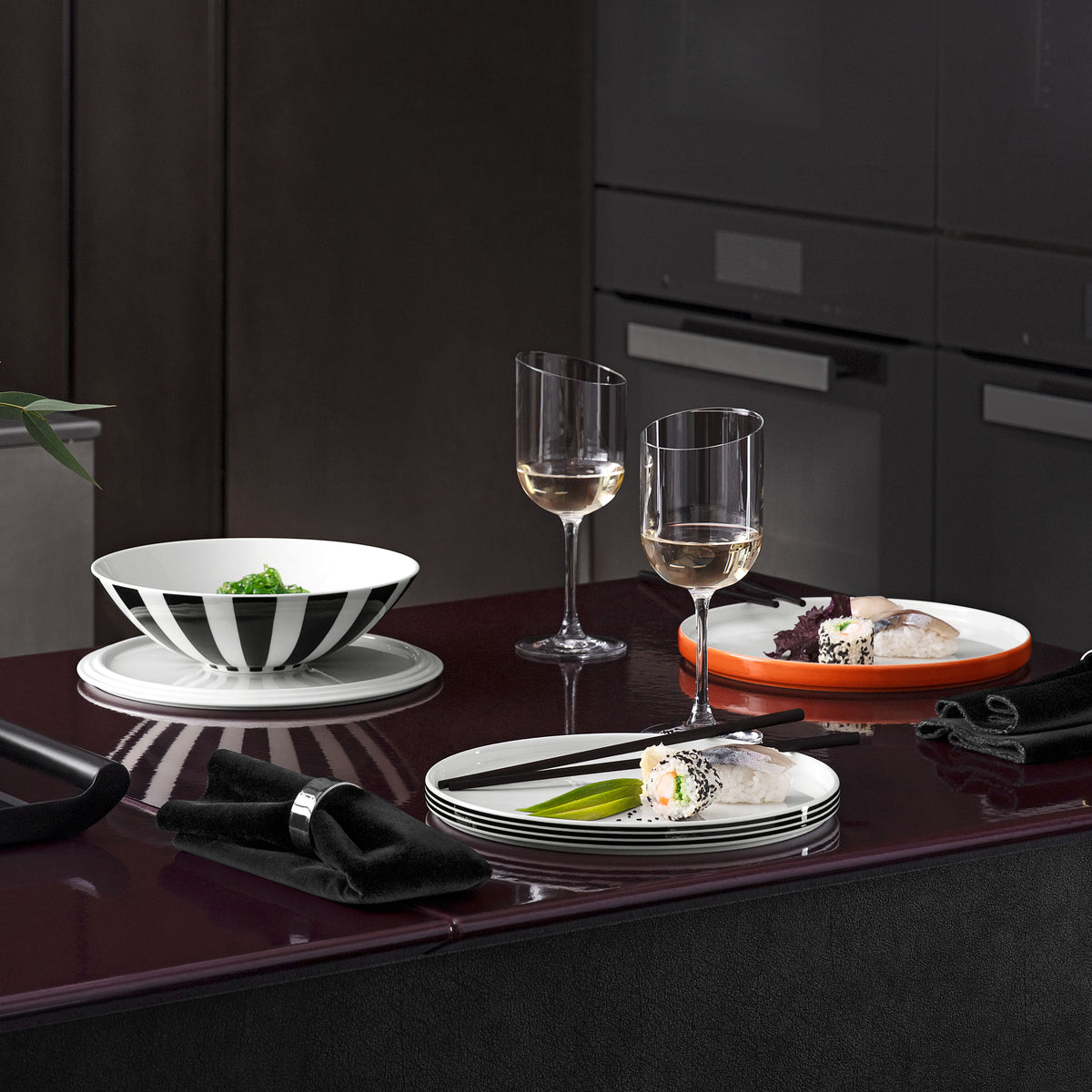 La Boule Dinnerware set