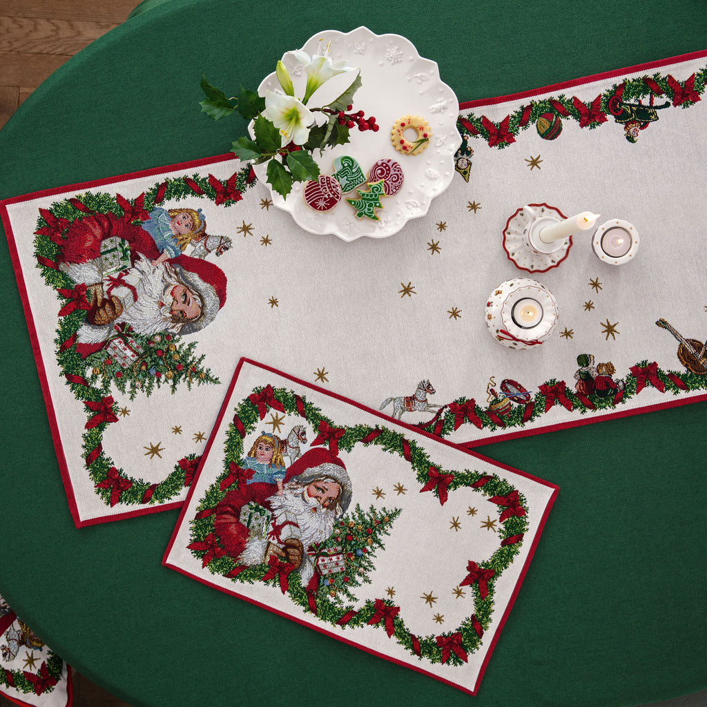 Toy's Fantasy Table runner