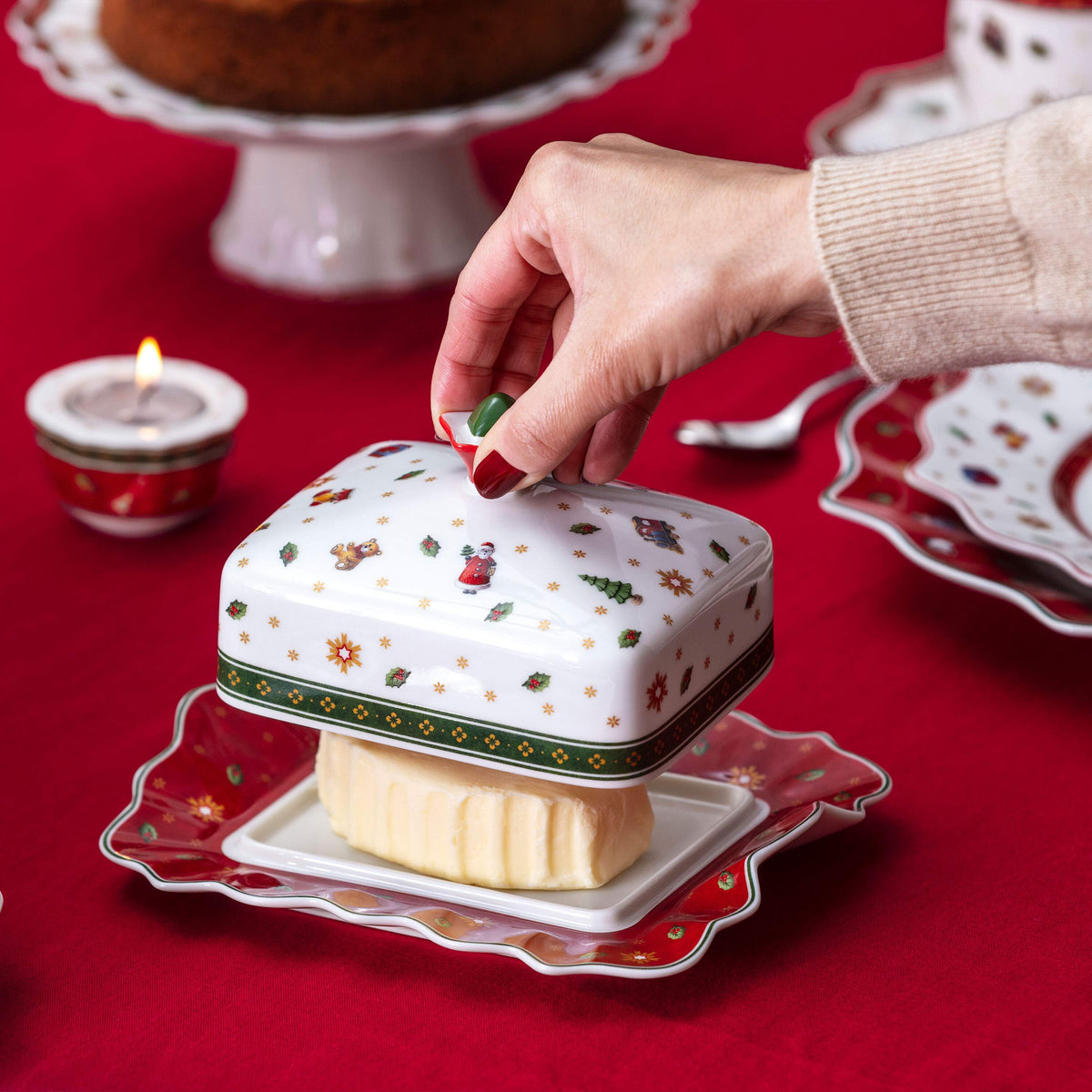 Toy's Delight Covered butter dish