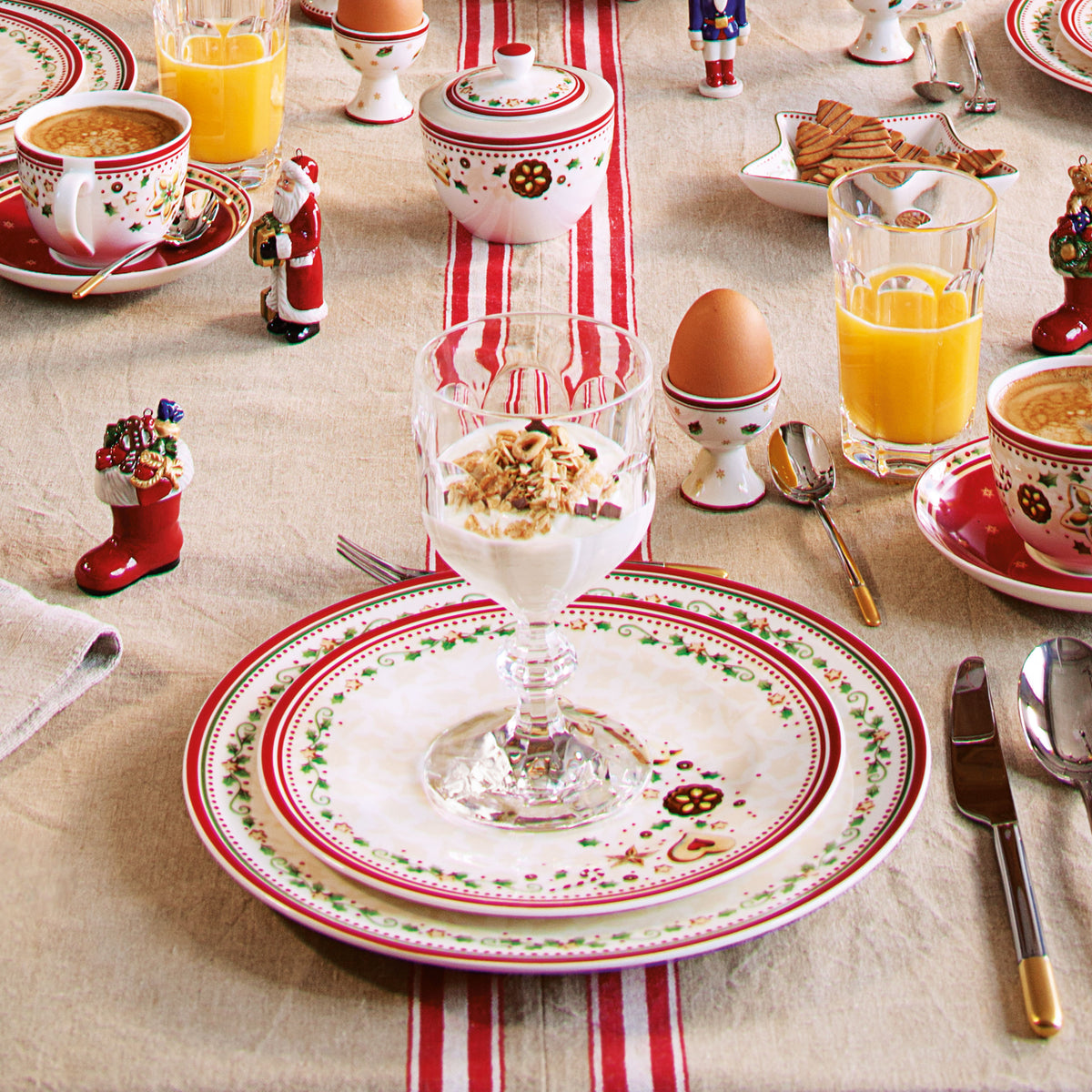 Winter Bakery Delight Dinner plate