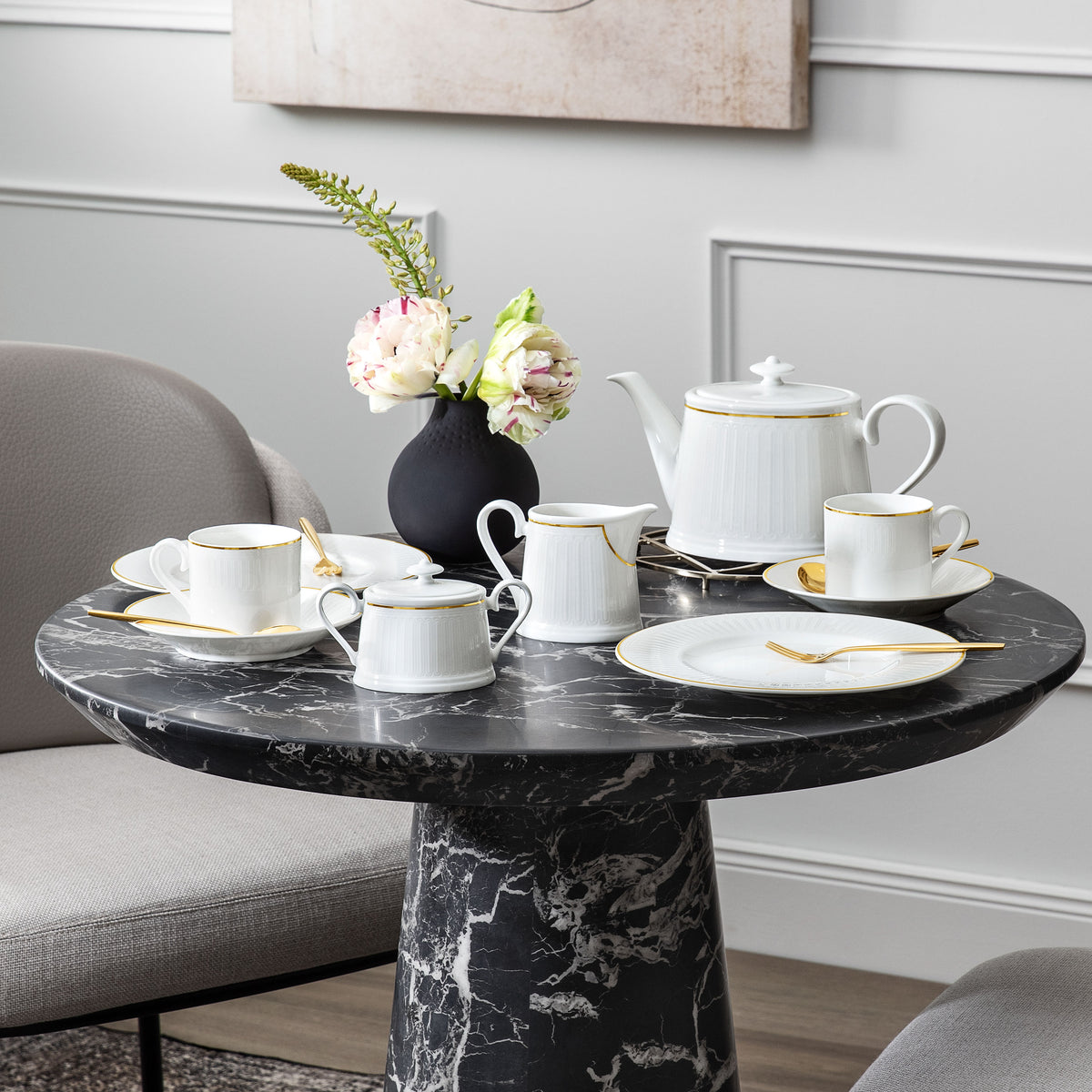Chateau Septfontaines Teapot