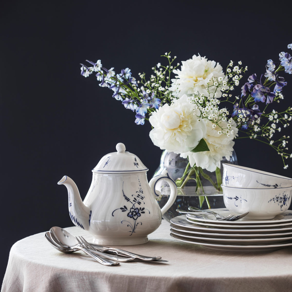Vieux Luxembourg Teapot