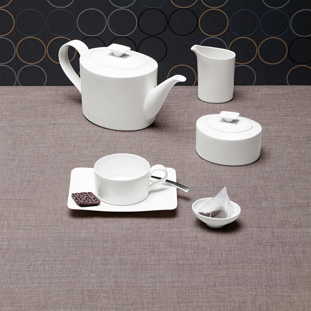 Modern Grace Creamer